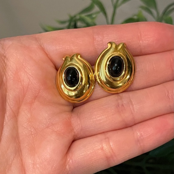 ✨Authentic Vintage Rare FENDI Black Onyx Cabochon Gold Pierced Earrings - Picture 7 of 11